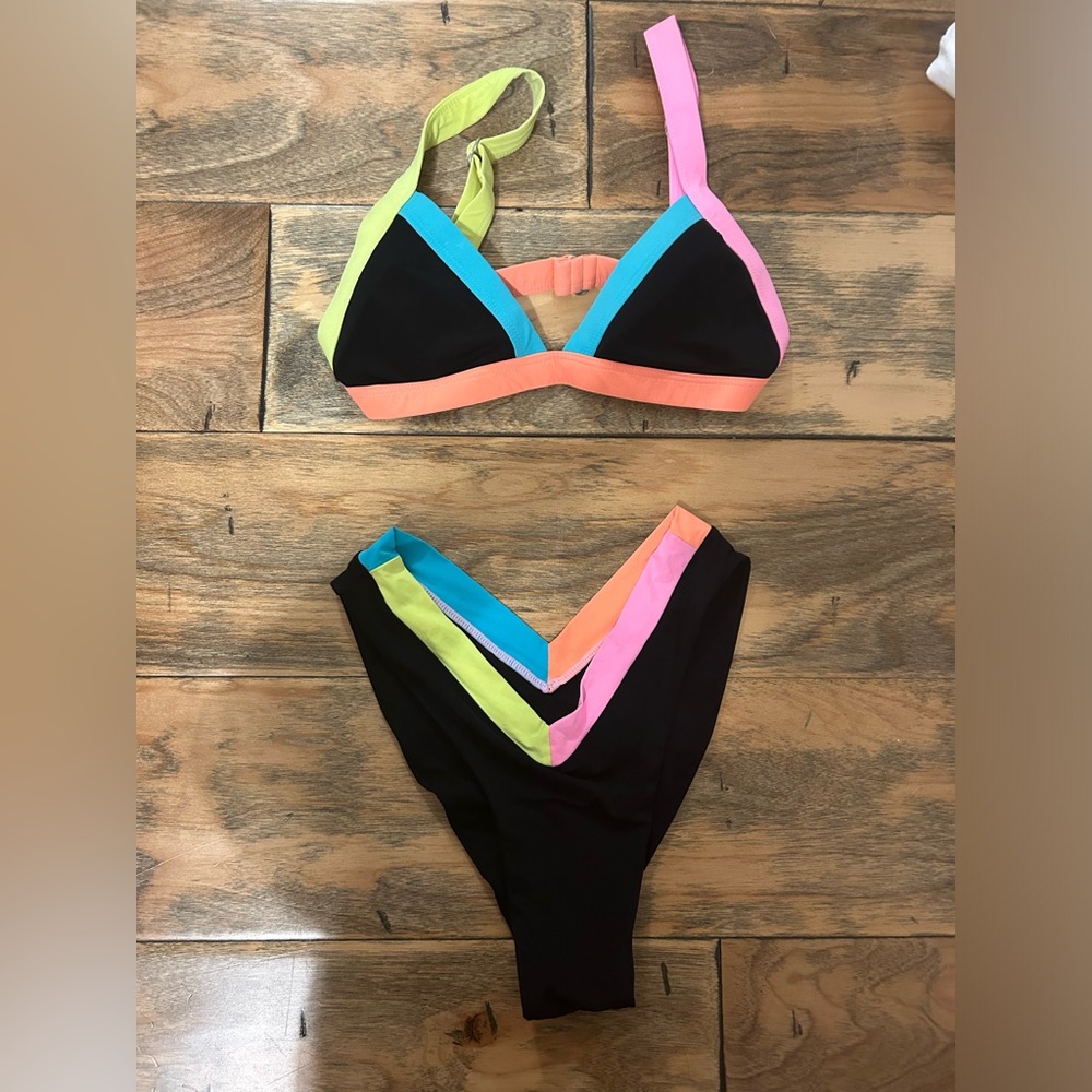 ONE ONE SWIMWEAR TRIANGLE BIKINI TOP+BOTTOMS